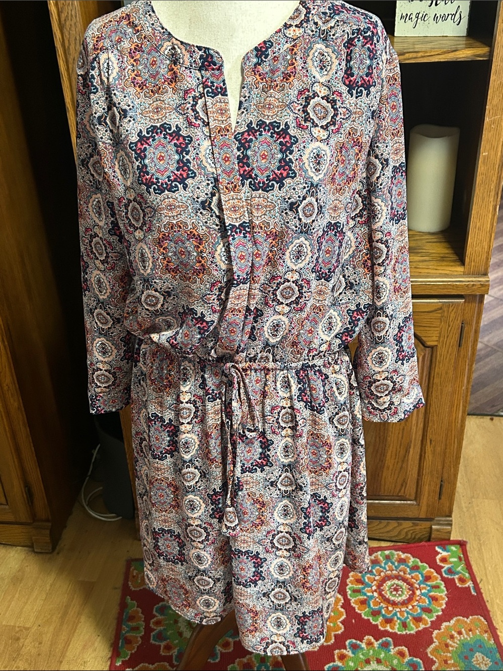 DR2 Multicolor Medallion Long-Sleeve Drawstring Dress Size Large